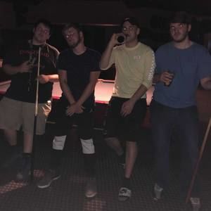 Meet your Posher, Dustin